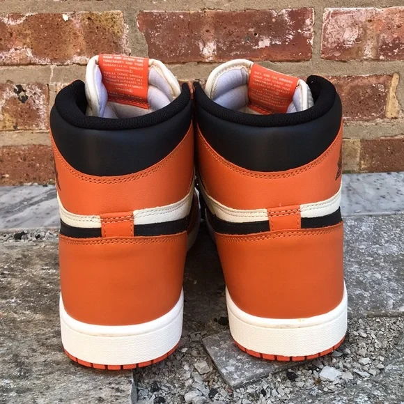 Air Jordan 1 Retro High OG 'Shattered Backboard Away' - Picture 4 of 17